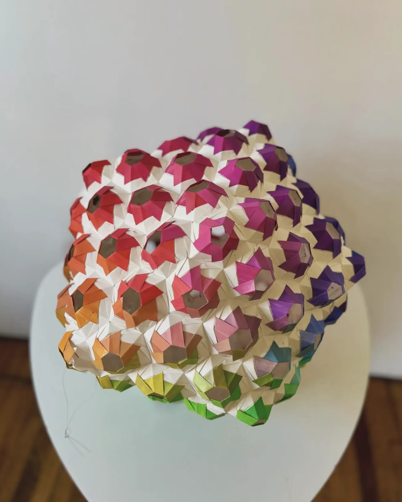Rainbow cluster sphere
